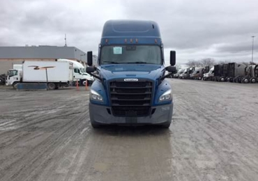 2022 Freightliner Cascadia Sleeper Semi Truck – 72″ Raised Roof, Detroit, Automatic, APU Equipped